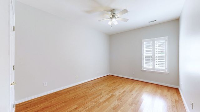 1395 Charleston Ln, Columbia, TN 38401