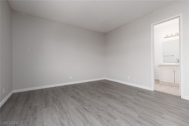 3151 Soaring Gulls Drive 2113, Las Vegas, NV 89128