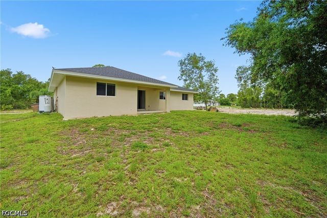 1800 Venice AVE N, Lehigh Acres, FL 33971