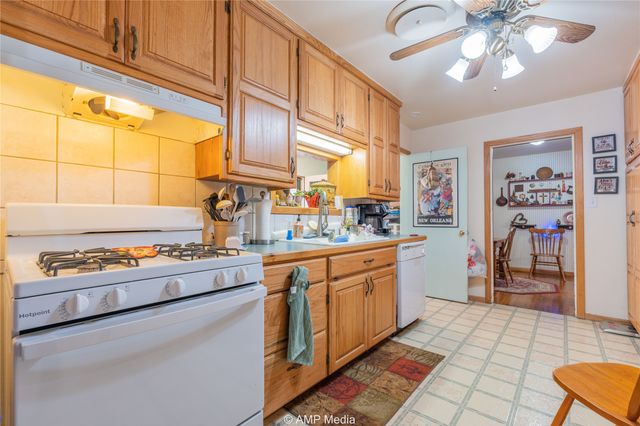 704 E Burnside, Rotan, TX 79546