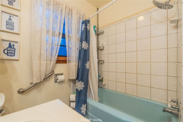 704 E Burnside, Rotan, TX 79546