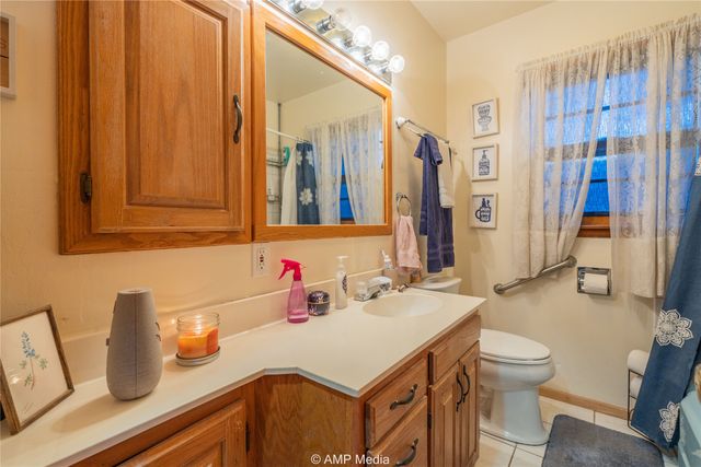 704 E Burnside, Rotan, TX 79546