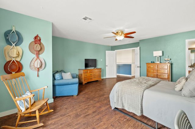 4504 Woodstock DR, Georgetown, TX 78633