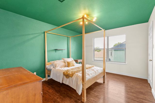 4504 Woodstock DR, Georgetown, TX 78633