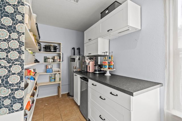 4504 Woodstock DR, Georgetown, TX 78633