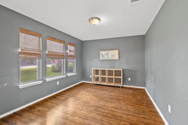 4504 Woodstock DR, Georgetown, TX 78633