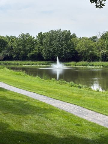 162 Fairway Drive, La Grange, IL 60525