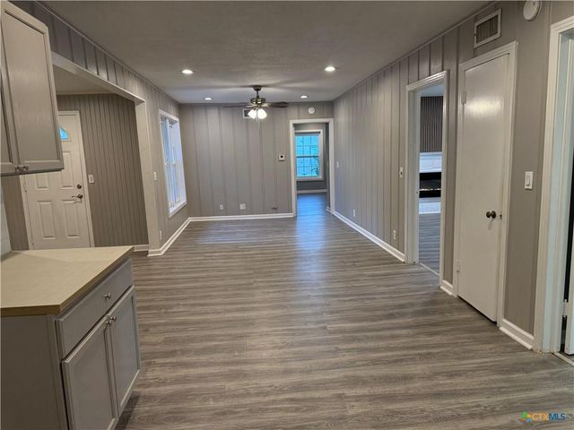 302 Smith ST, Gonzales, TX 78629