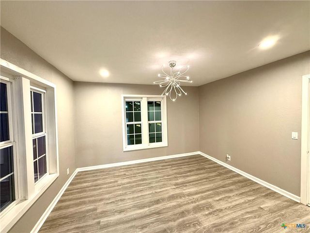 302 Smith ST, Gonzales, TX 78629