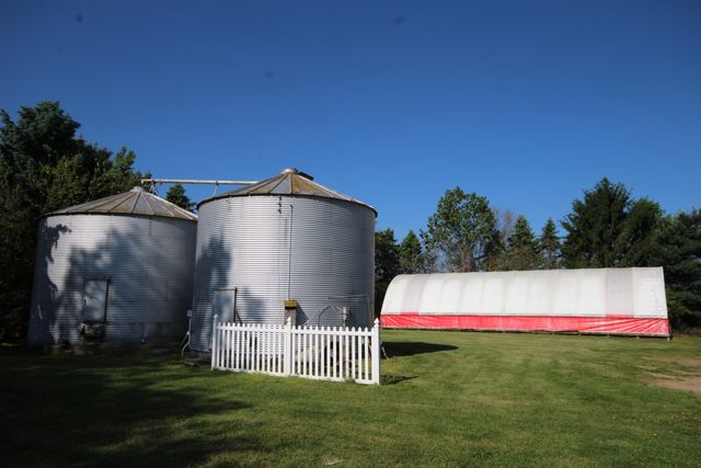 15168 S 37th Street, Wakeshma Twp, MI 49097