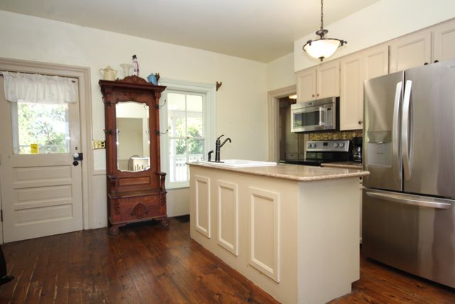 15168 S 37th Street, Wakeshma Twp, MI 49097