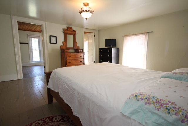 15168 S 37th Street, Wakeshma Twp, MI 49097