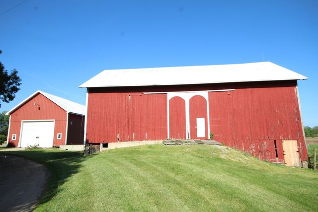 15168 S 37th Street, Wakeshma Twp, MI 49097