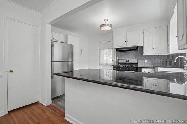 1448 E 52nd Place, Tulsa, OK 74105