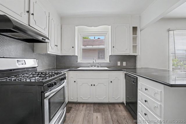 1448 E 52nd Place, Tulsa, OK 74105