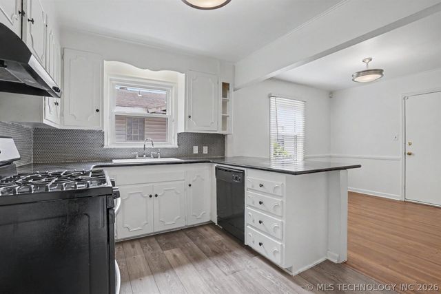1448 E 52nd Place, Tulsa, OK 74105