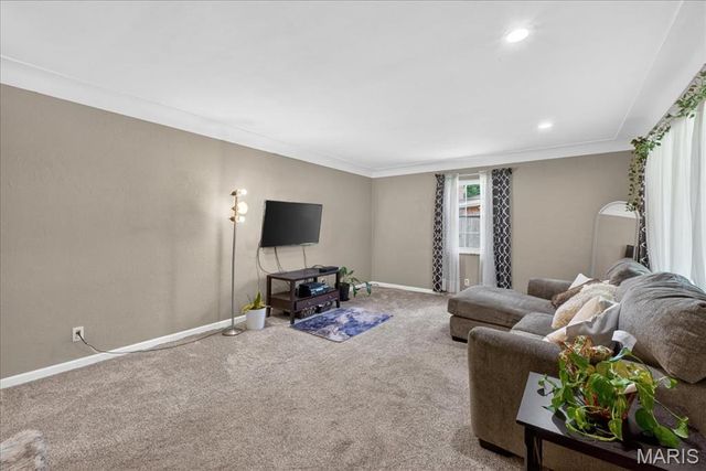 9 Debra Drive, Fairview Heights, IL 62208