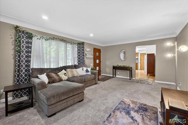 9 Debra Drive, Fairview Heights, IL 62208