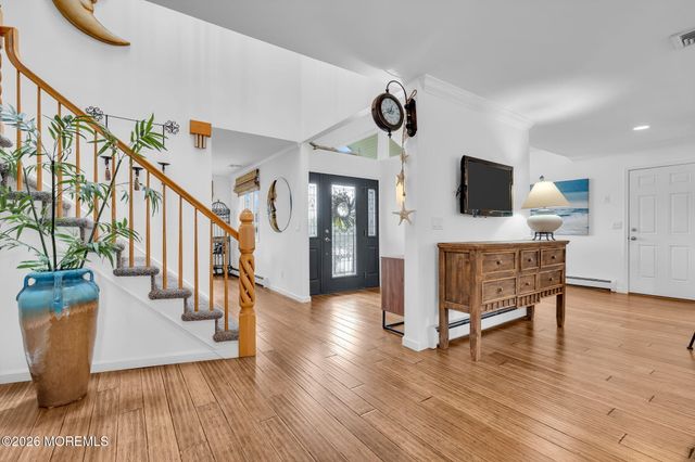 16 Bay Breeze Drive W, Toms River, NJ 08753