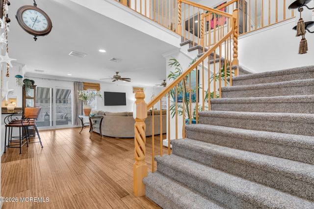 16 Bay Breeze Drive W, Toms River, NJ 08753