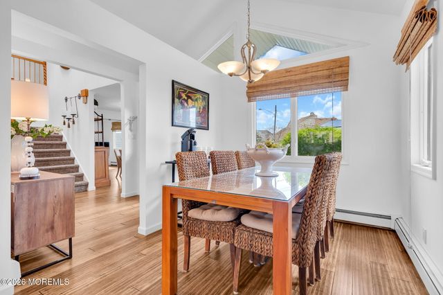 16 Bay Breeze Drive W, Toms River, NJ 08753