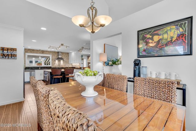 16 Bay Breeze Drive W, Toms River, NJ 08753