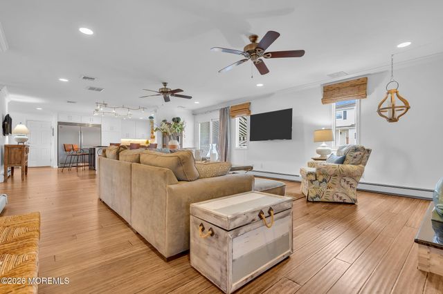 16 Bay Breeze Drive W, Toms River, NJ 08753