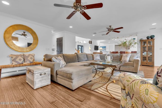 16 Bay Breeze Drive W, Toms River, NJ 08753