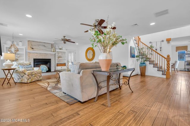 16 Bay Breeze Drive W, Toms River, NJ 08753