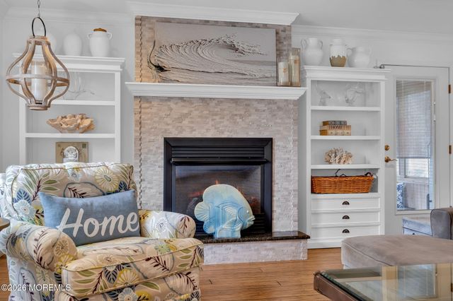 16 Bay Breeze Drive W, Toms River, NJ 08753