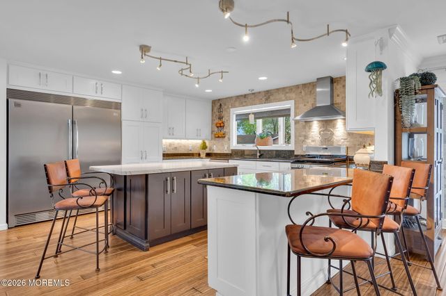 16 Bay Breeze Drive W, Toms River, NJ 08753