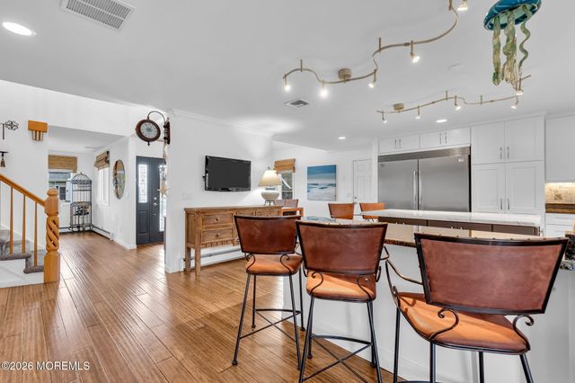 16 Bay Breeze Drive W, Toms River, NJ 08753