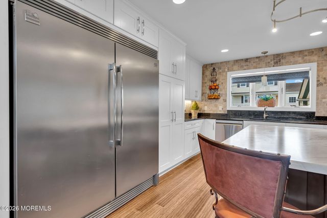 16 Bay Breeze Drive W, Toms River, NJ 08753