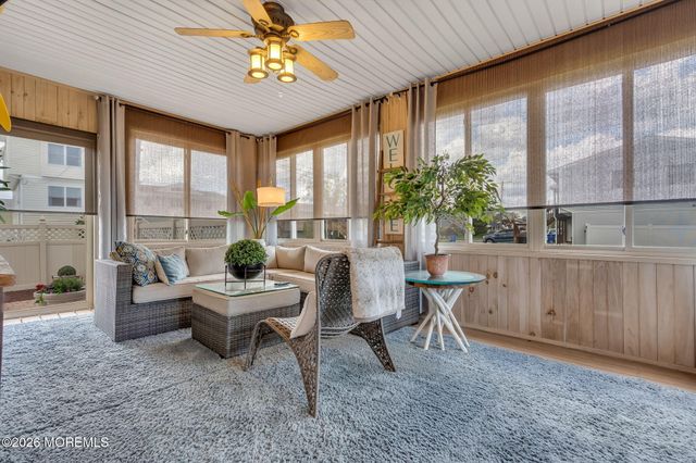 16 Bay Breeze Drive W, Toms River, NJ 08753