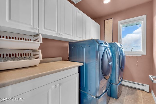 16 Bay Breeze Drive W, Toms River, NJ 08753