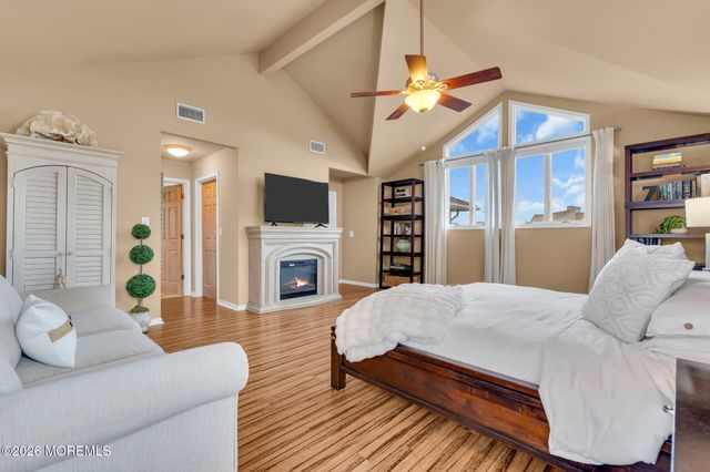 16 Bay Breeze Drive W, Toms River, NJ 08753