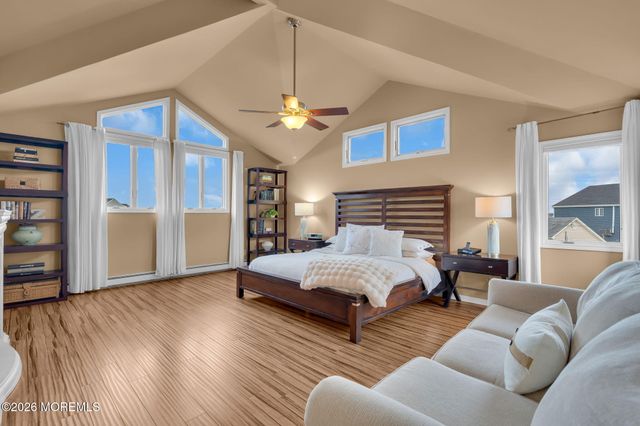 16 Bay Breeze Drive W, Toms River, NJ 08753