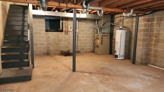 117 Bayberry Dr, Franklin Twp., NJ 08873