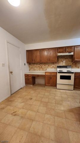 117 Bayberry Dr, Franklin Twp., NJ 08873