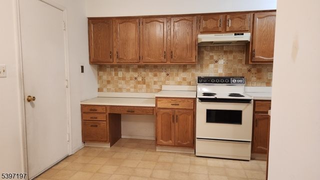 117 Bayberry Dr, Franklin Twp., NJ 08873