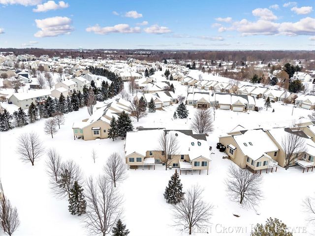 2540 Mcbrayer Court 51, Caledonia, MI 49316