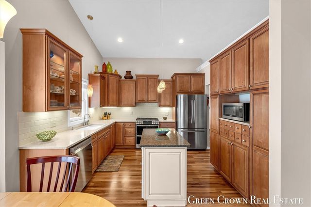 2540 Mcbrayer Court 51, Caledonia, MI 49316