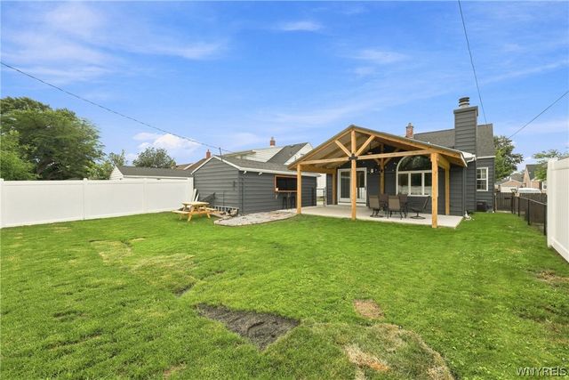 127 Briarhurst Drive, Tonawanda, NY 14150