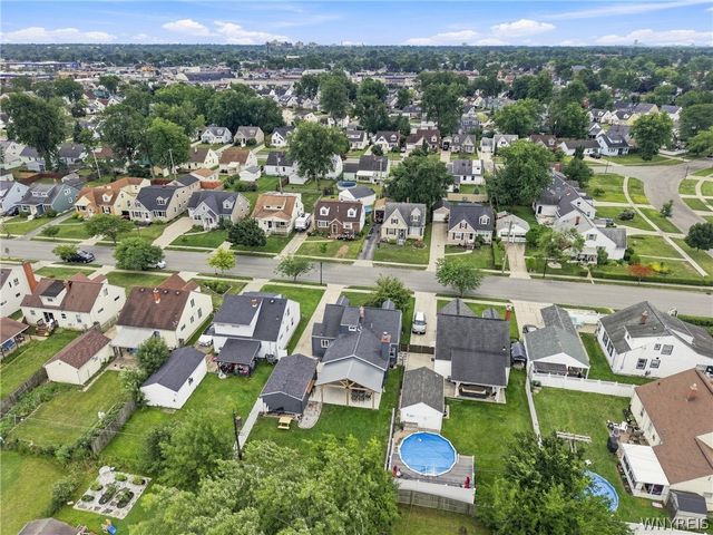 127 Briarhurst Drive, Tonawanda, NY 14150