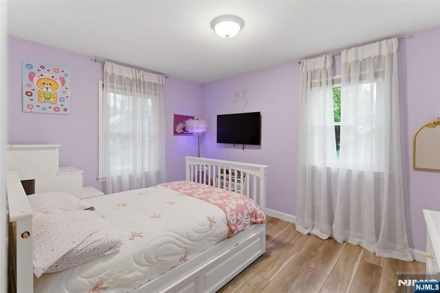 1067 Stasia Street, Teaneck, NJ 07666