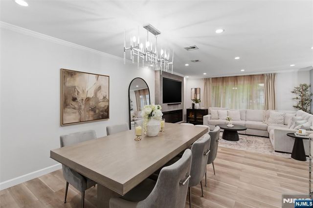 1067 Stasia Street, Teaneck, NJ 07666