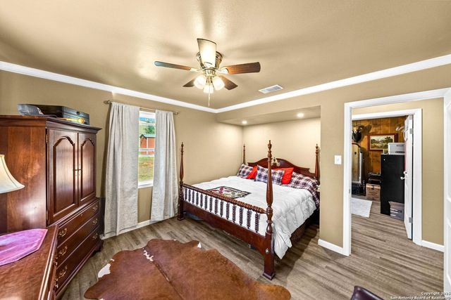 461 Shortys Ln, Fredericksburg, TX 78624