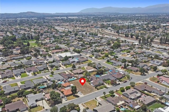 12440 Russell Avenue, Chino, CA 91710