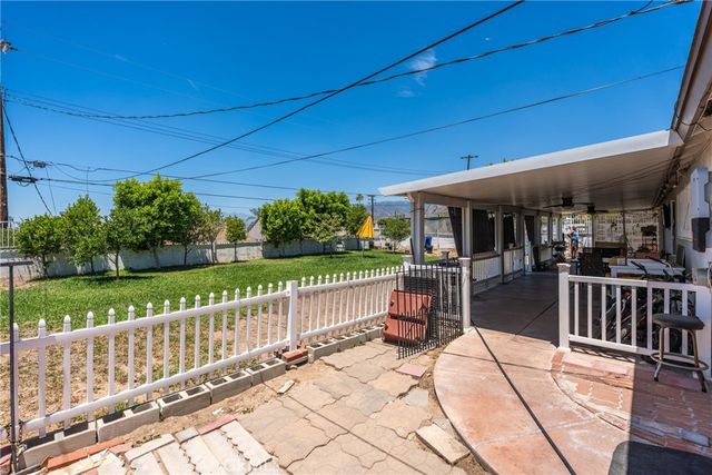 6070 Blythe Avenue, Highland, CA 92346