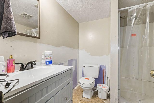 900 SW 40th Street SW, Wyoming, MI 49509